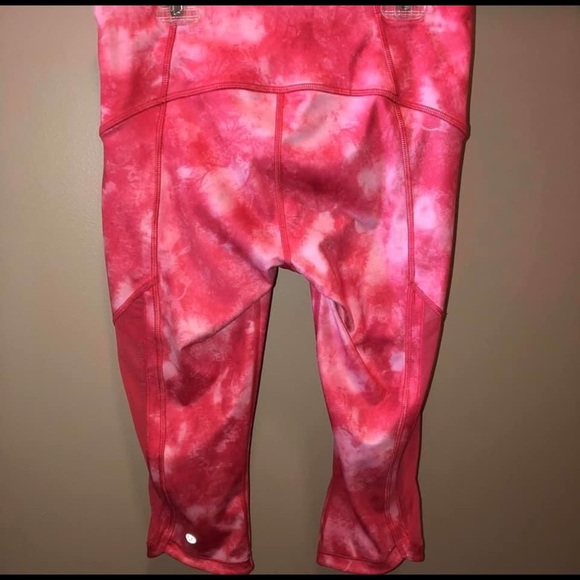 Lululemon Crops - Picture 3 of 4